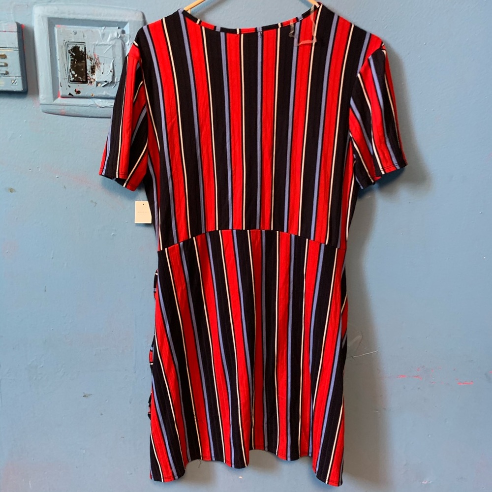Dress - Picture 4 of 4